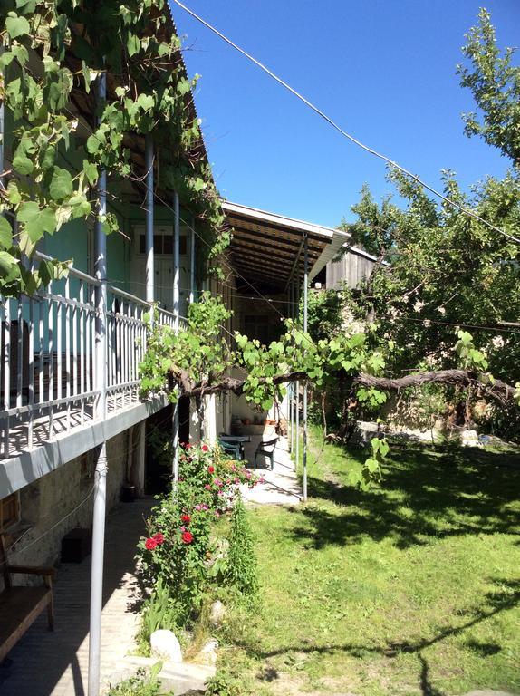 Guest House Chuta in Lagami Mestia Extérieur photo